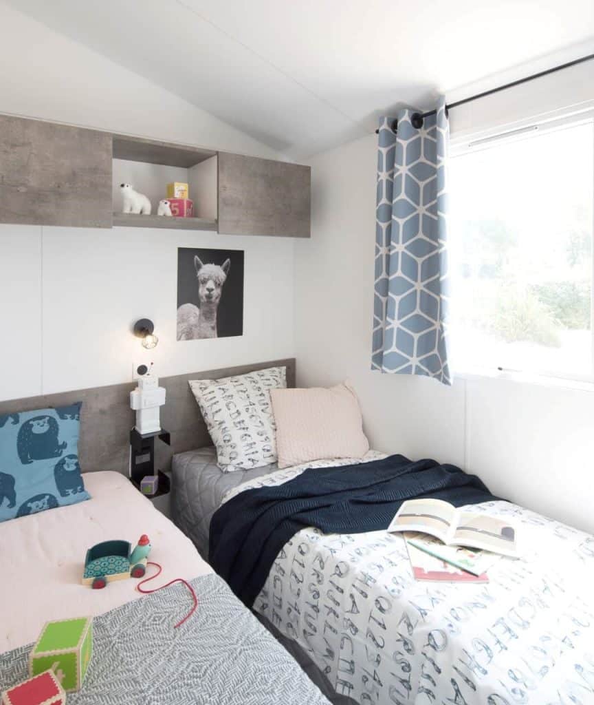 MHRIDEAU NIRVANA TRIO CHAMBRE ENFANTS AUVINET 300RVB 1 .jpg 1920px