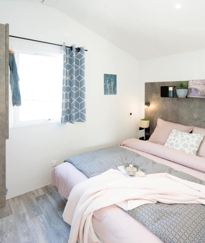 MHRIDEAU NIRVANA TRIO CHAMBRE PARENTS AUVINET 300RVB 3 .jpg 1920px